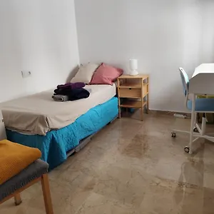 Confortable Habitación Céntrica En Piso Privado Alloggio in famiglia